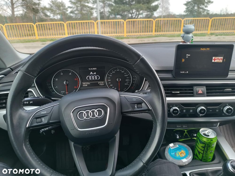 Audi A4 Avant 2.0 TDI - 9