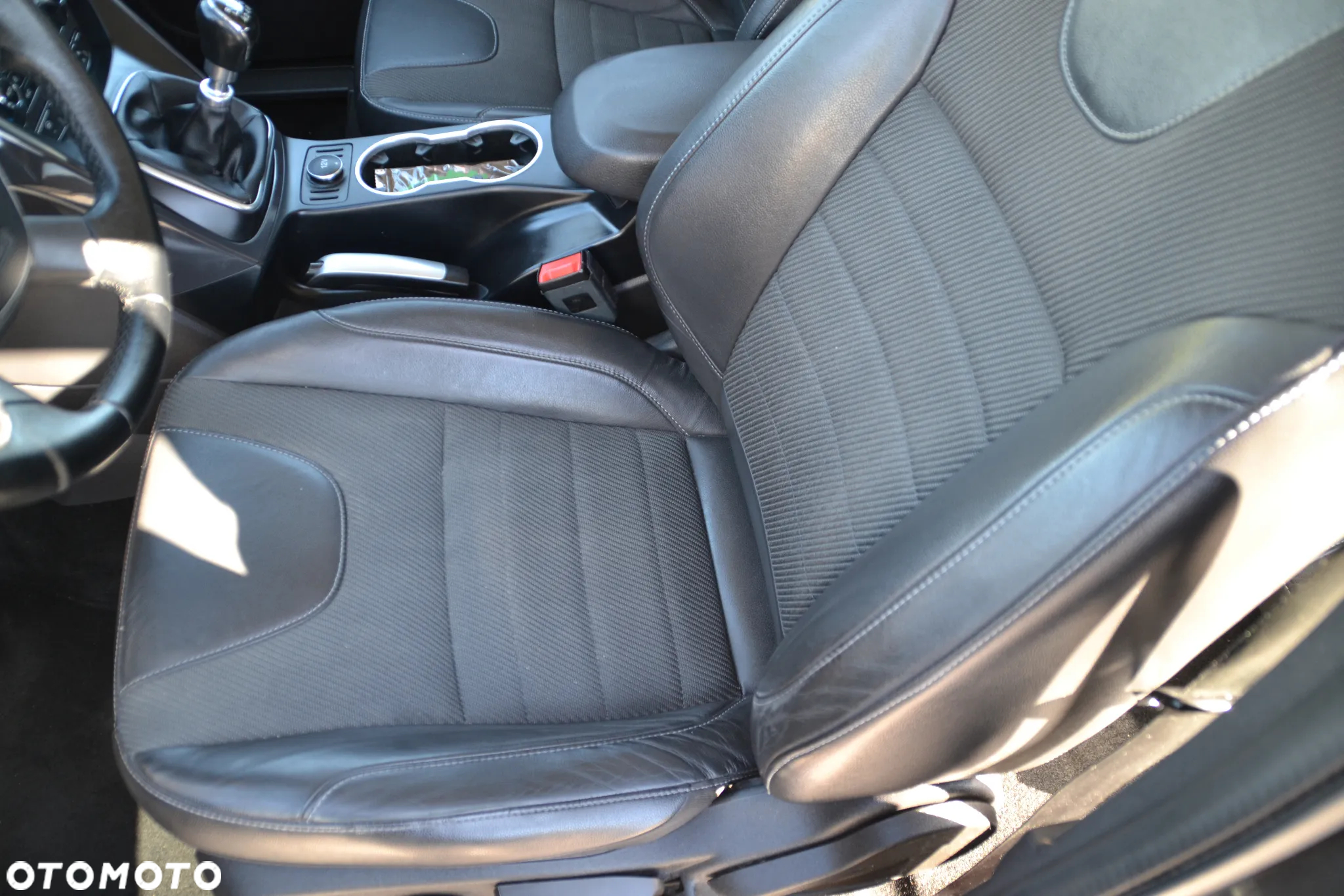 Ford Kuga - 23