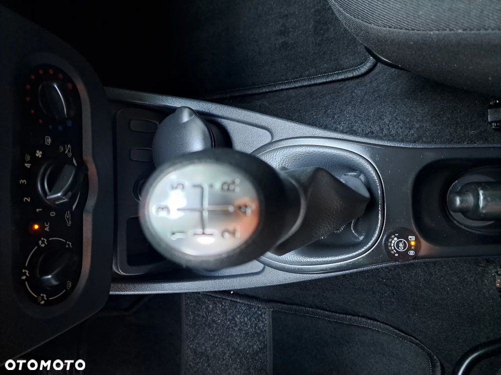 Dacia Duster 1.6 16V 4x2 Essentiel - 12