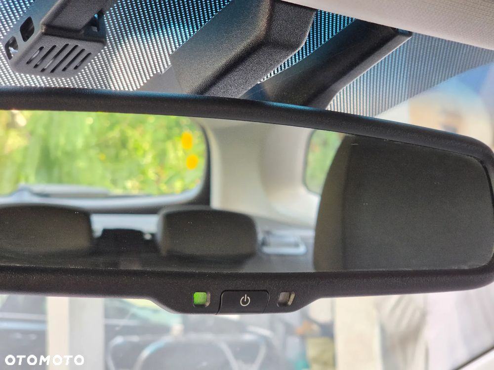 Kia Ceed - 25