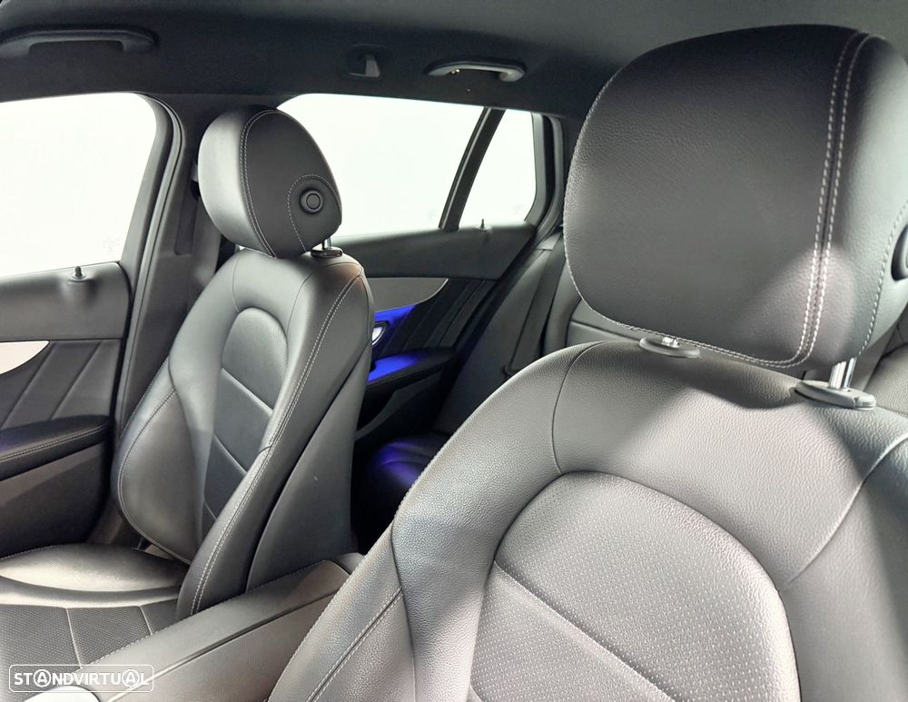 Mercedes-Benz C 300 de AMG Line - 4