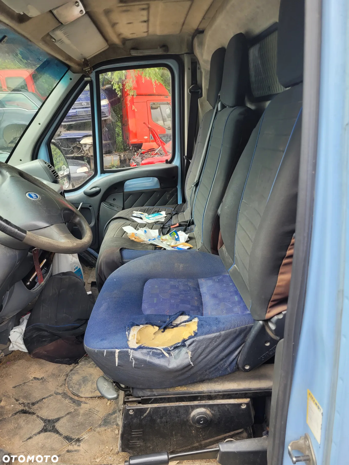 FIAT DUCATO 2 LIFT fotel fotele kanapa deska kokpit podsufitka boczek boczki klamka podłokietnik licznik prędkościomierz - 3