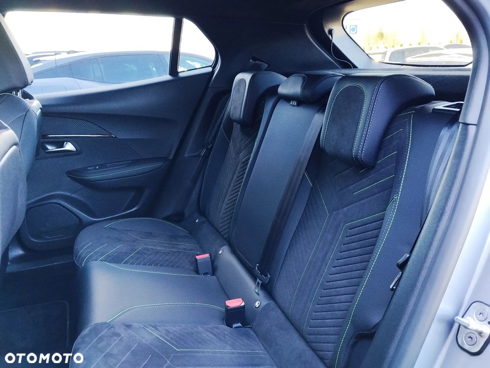 Peugeot 2008 1.2 PureTech GT S&S EAT8 - 19