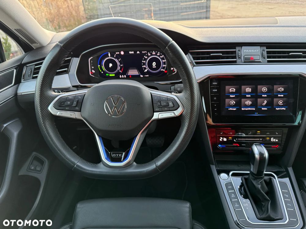 Volkswagen Passat - 31