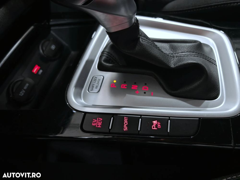 Kia Ceed 1.6 GDI 6DCT PHEV Vision - 25