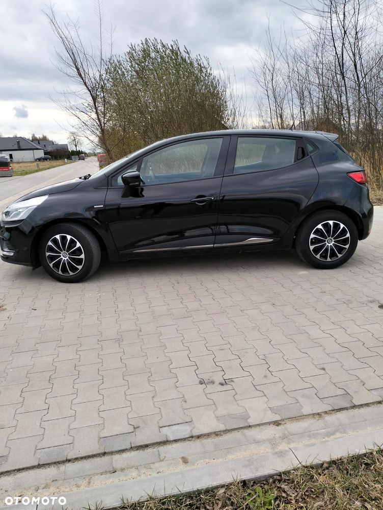 Renault Clio - 6
