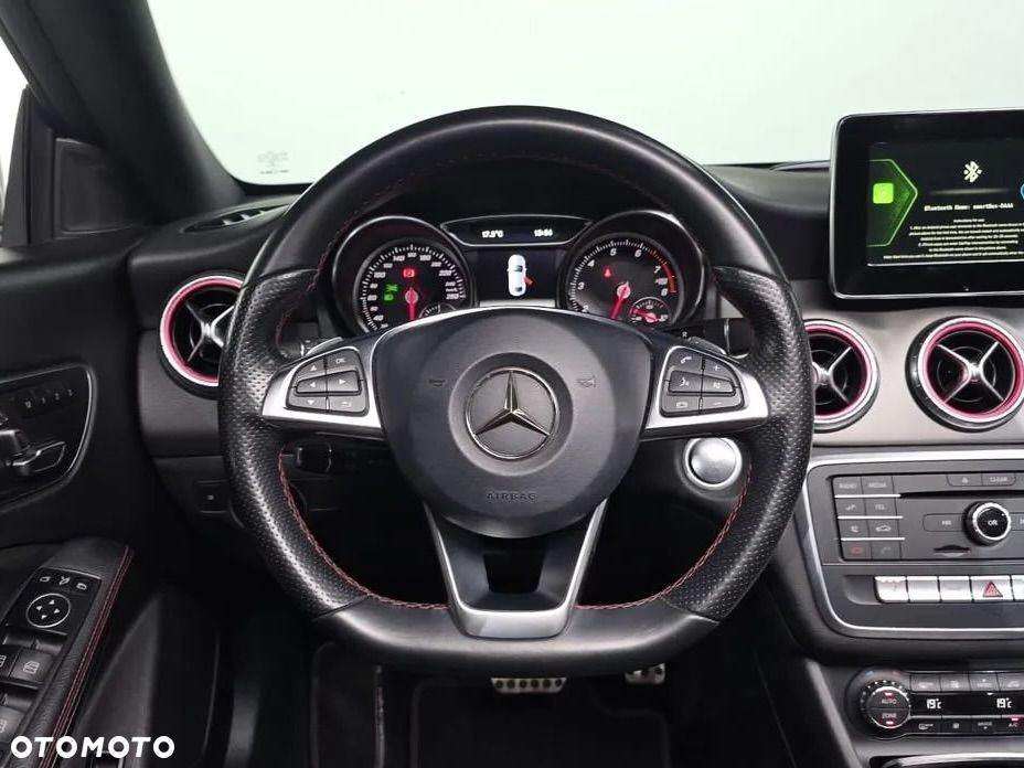 Mercedes-Benz CLA 220 7G-DCT AMG Line - 8