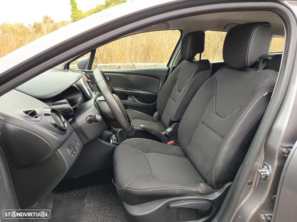 Renault Clio Sport Tourer dCi 90 Dynamique - 23