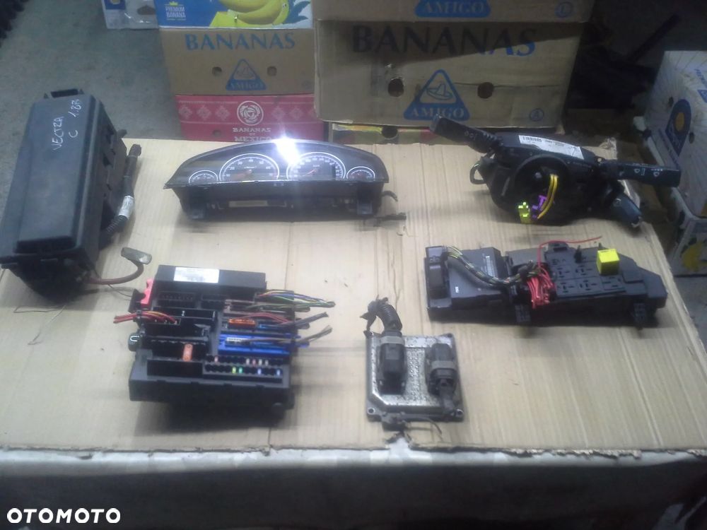 Opel Vectra C 1.8 16V zestaw startowy komputer FGP 55355631  5WK9407 bsi bsm cim klucze - 1