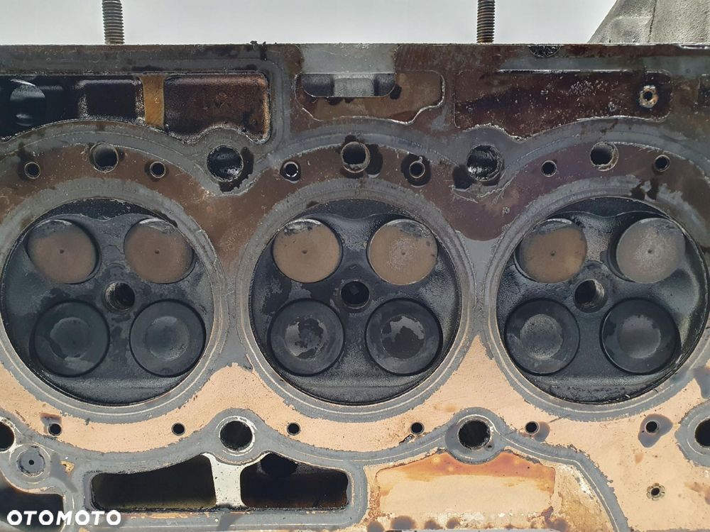 GŁOWICA CYLINDRÓW Dacia Sandero 0.9 TCe 631R H4B400 - 11