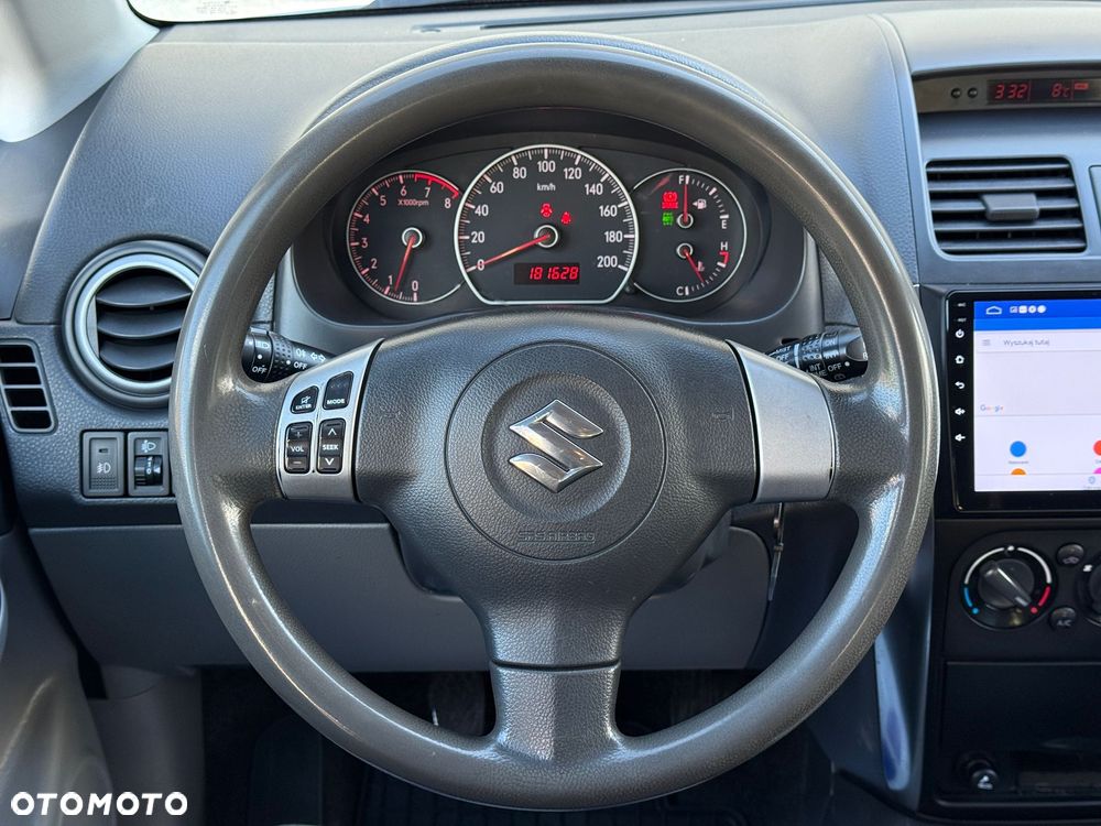 Suzuki SX4 1.6 GS / Premium 4WD - 24