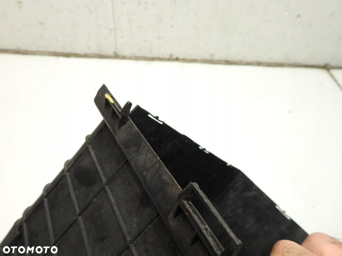 OBUDOWA AKUMULATORA VW PASSAT B6 1.9 TDI 1K0915333C - 4