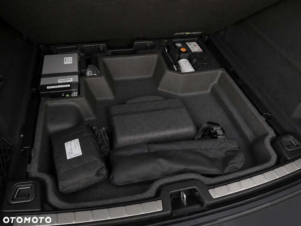 Volvo XC 60 B4 D AWD Ultimate Bright - 24