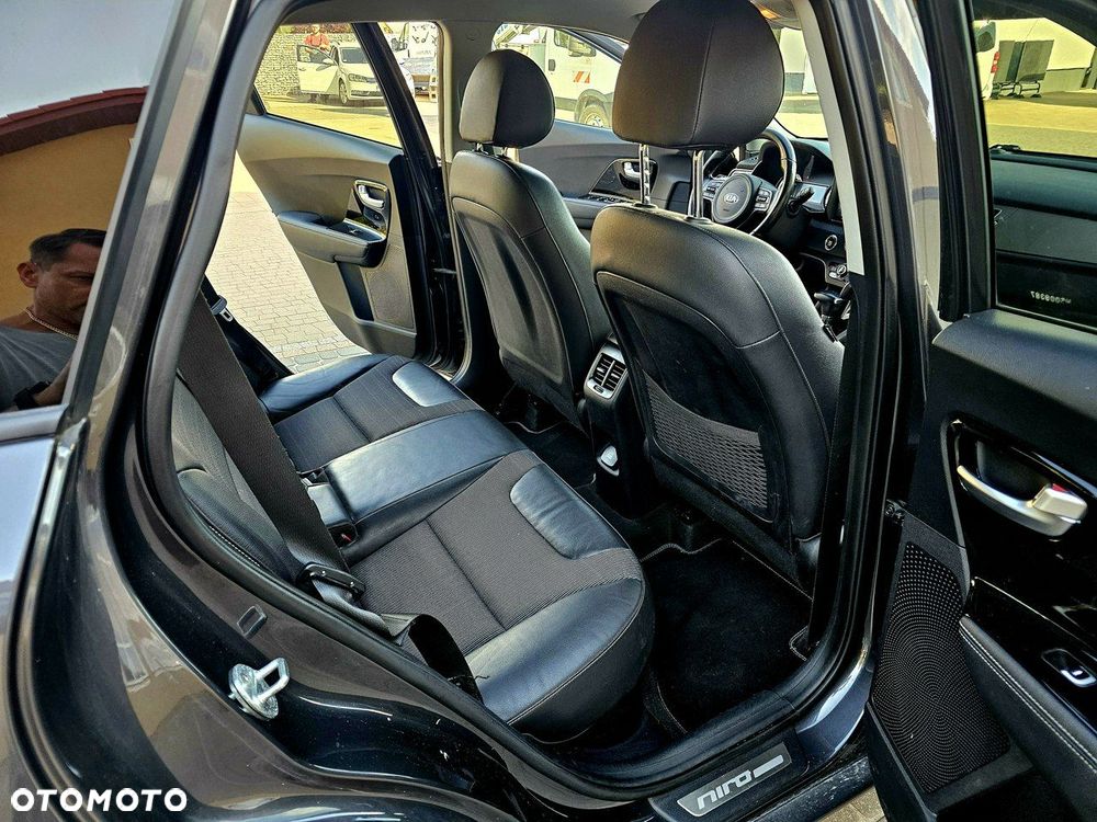 Kia Niro - 18