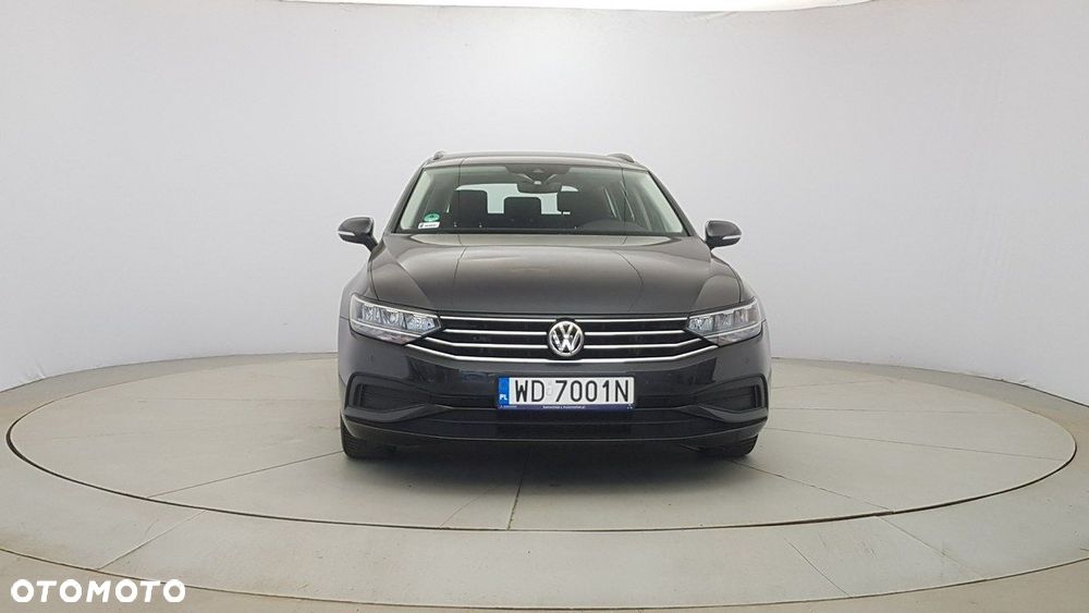 Volkswagen Passat - 2