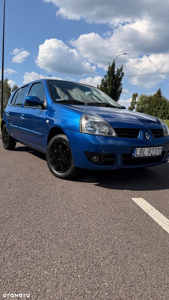 Renault Clio 1.2 16V Campus - 1