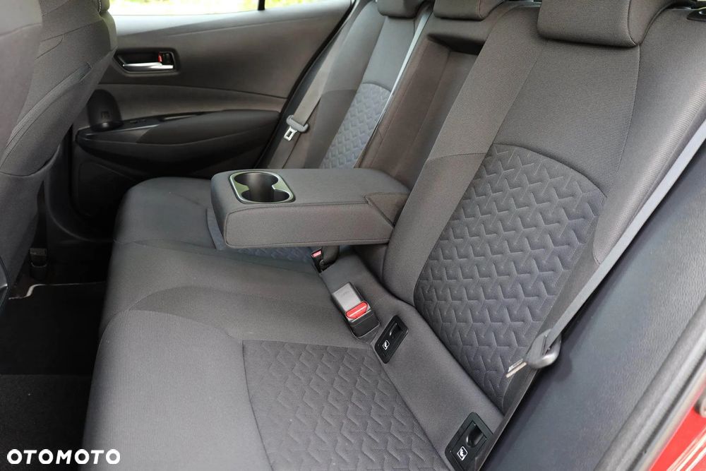Toyota Corolla 1.8 Hybrid Comfort - 35