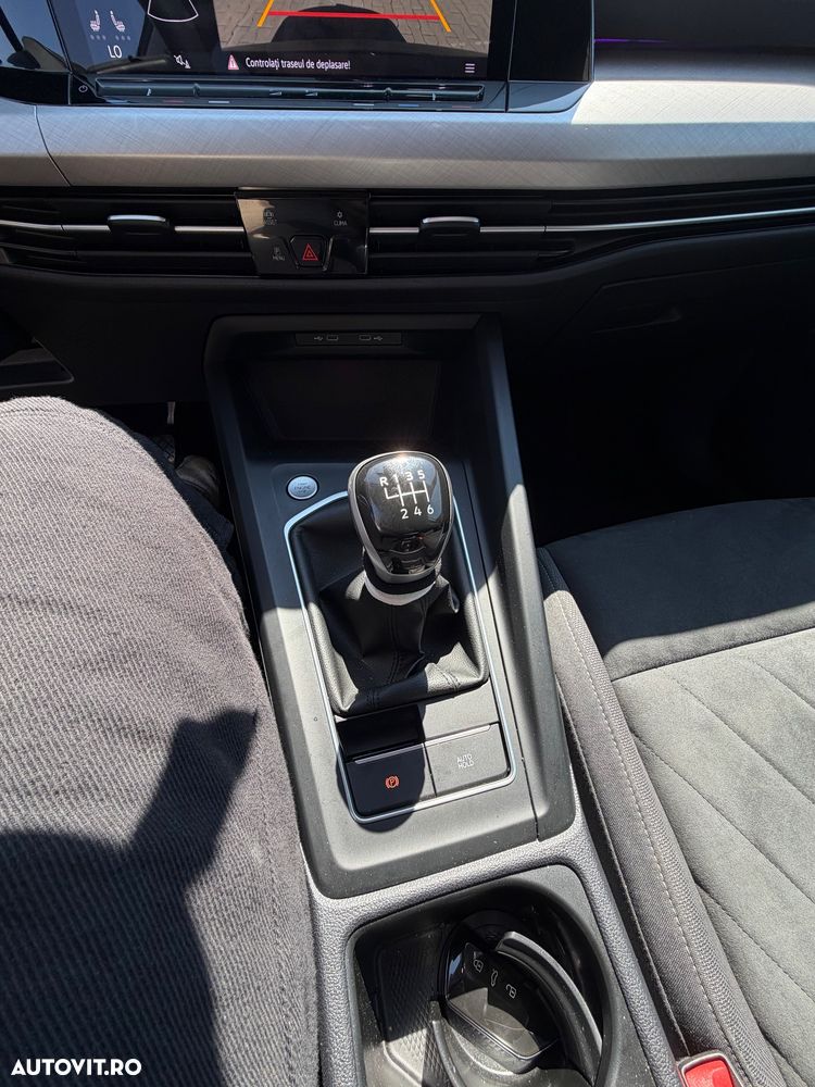 Volkswagen Golf - 13