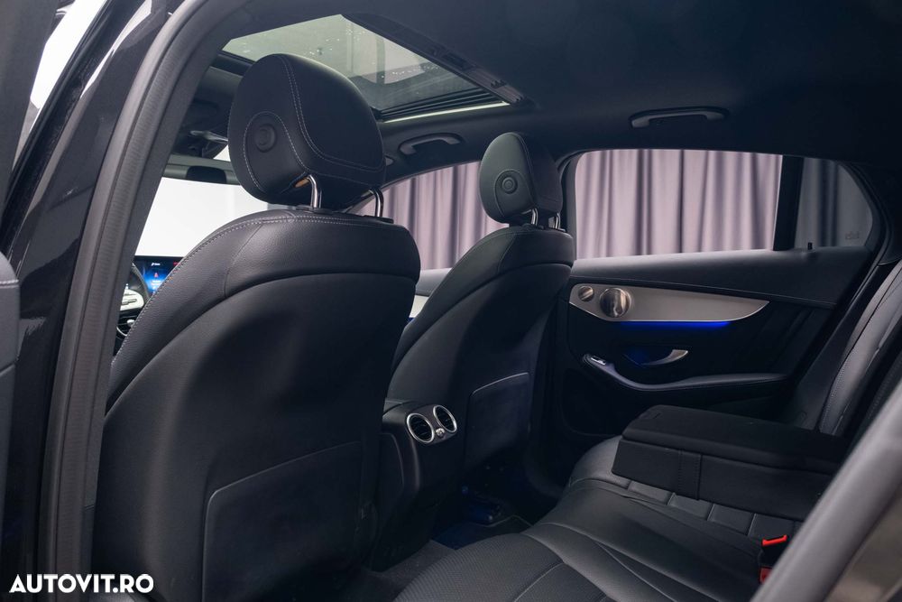 Mercedes-Benz GLC Coupe 300 4MATIC MHEV - 28