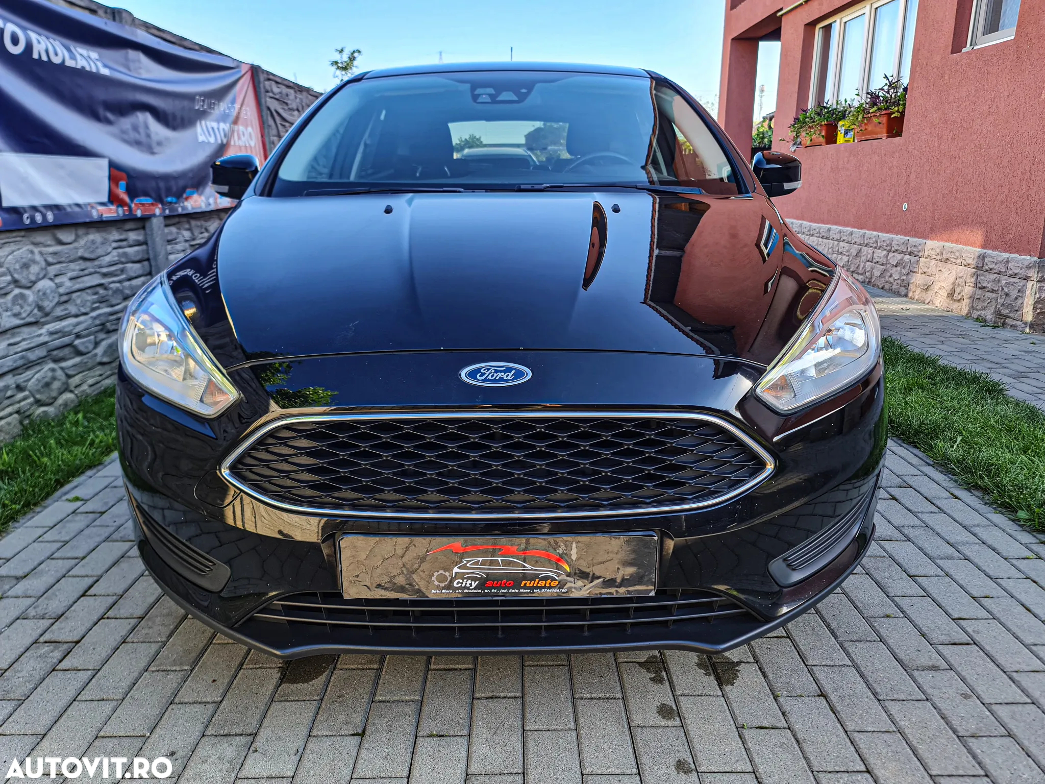 Ford Focus 1.0 EcoBoost 99g Start-Stopp-System Business Edition - 2