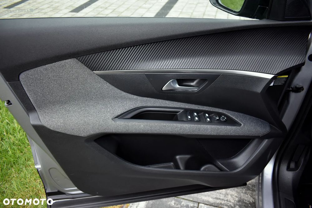 Peugeot 5008 BlueHDi 130 EAT8 Active - 22