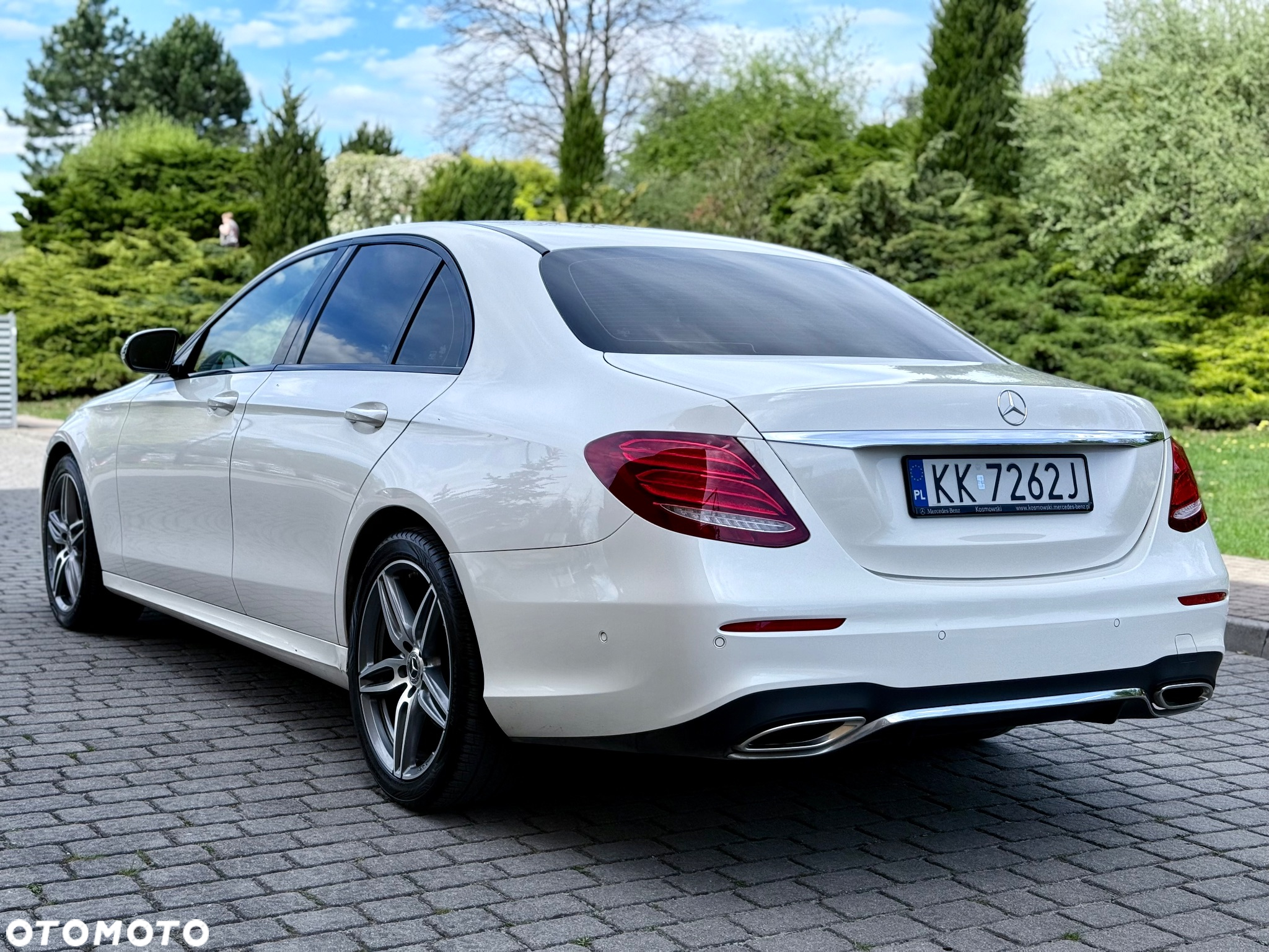 Mercedes-Benz Klasa E 200 9G-TRONIC - 4