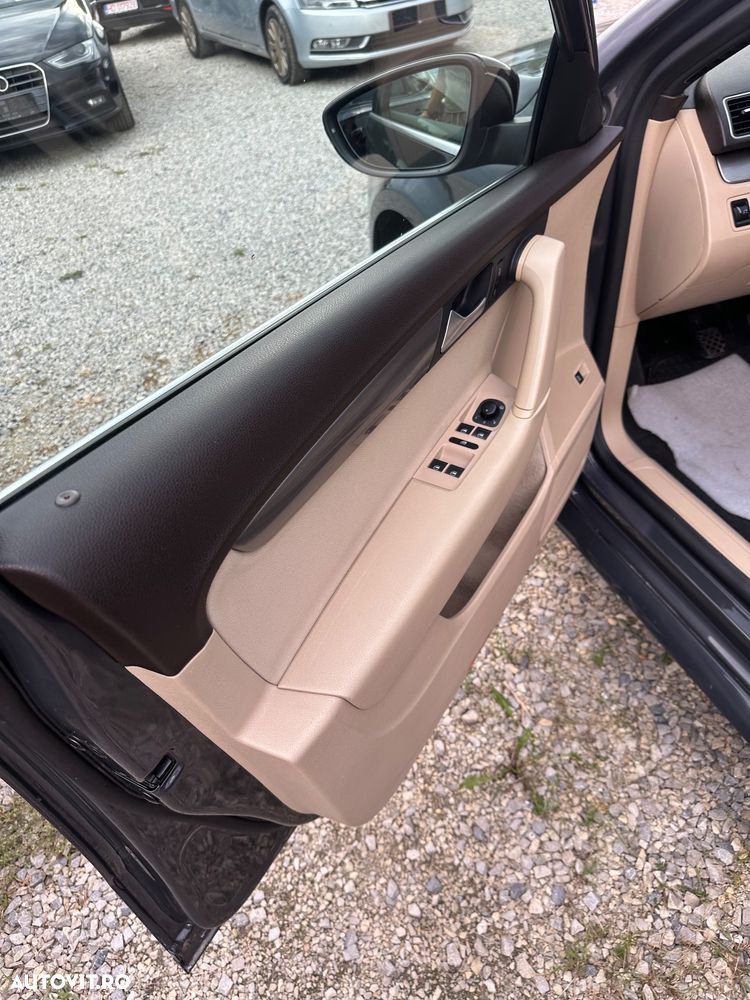 Volkswagen Passat 1.4 TSI Highline - 19