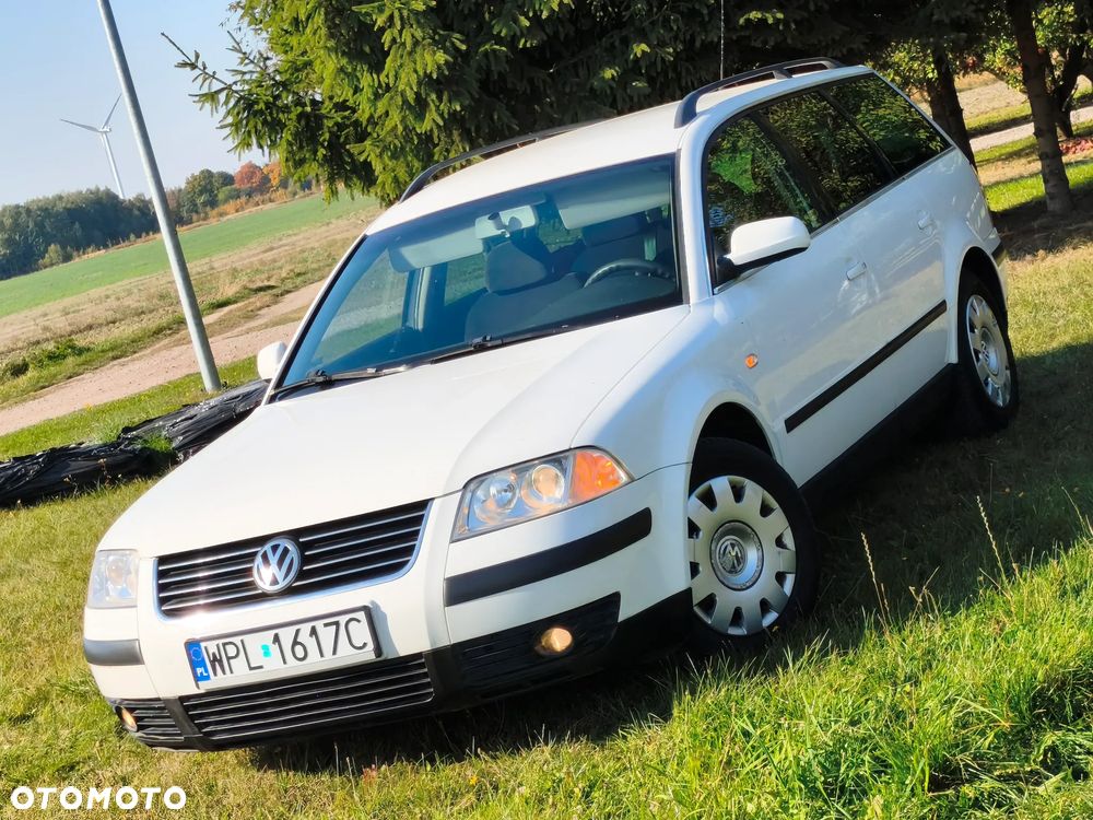 Volkswagen Passat 1.6 Comfortline Family - 9