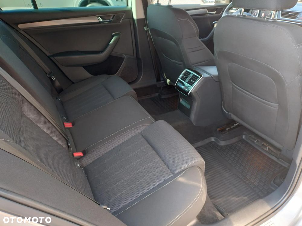 Skoda Superb 2.0 TSI Style DSG - 14