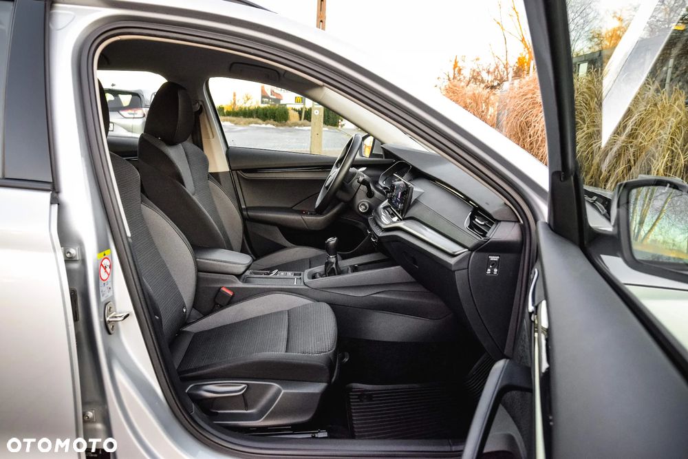 Skoda Octavia 1.5 TSI ACT Ambition - 27