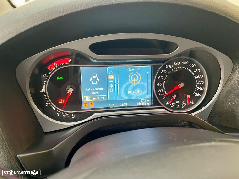 Ford S-Max 2.0 TDCi Titanium 7L - 20