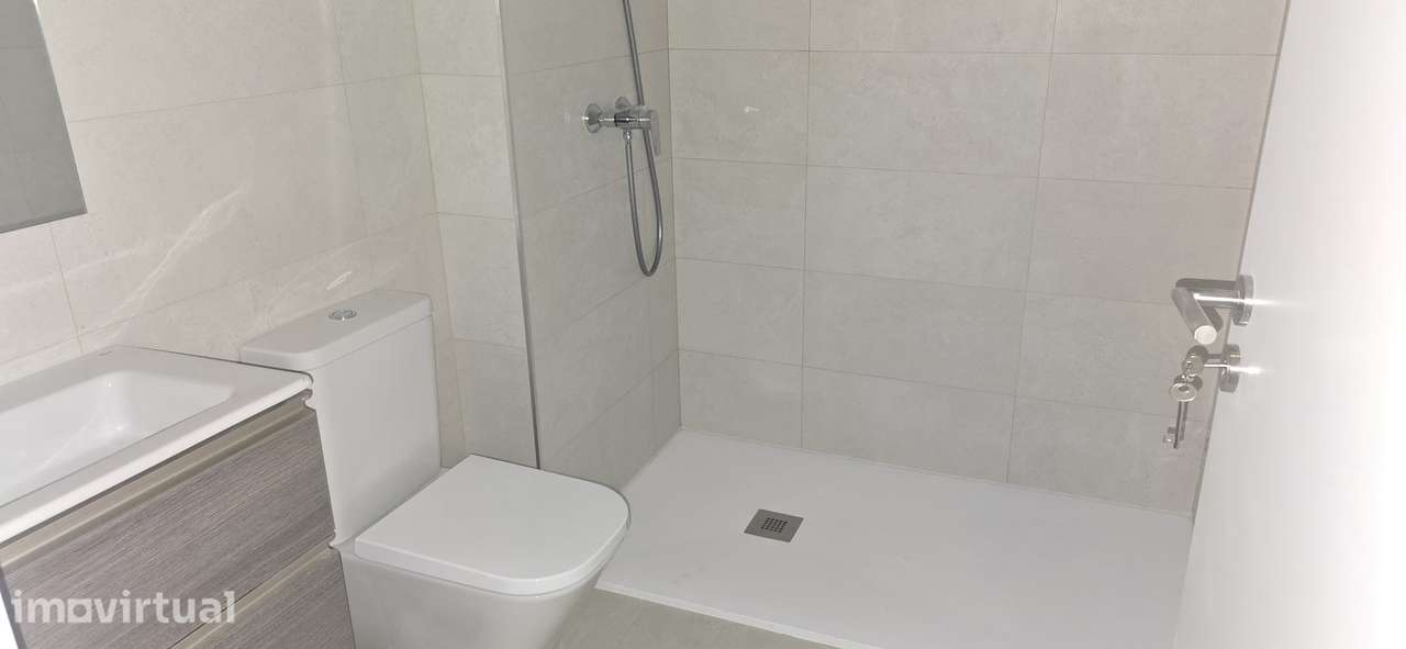 Apartamento duplex de 4 assoalhadas. - Grande imagem: 3/12