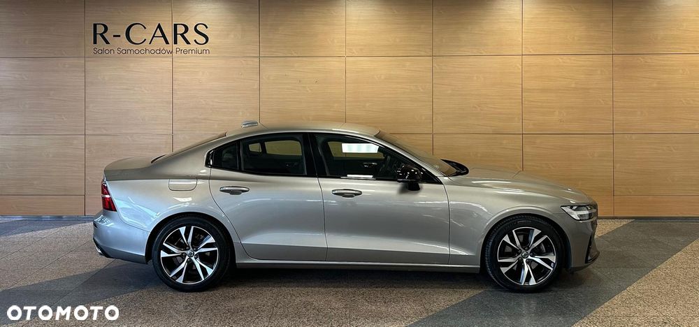 Volvo S60 B4 B R-Design - 3