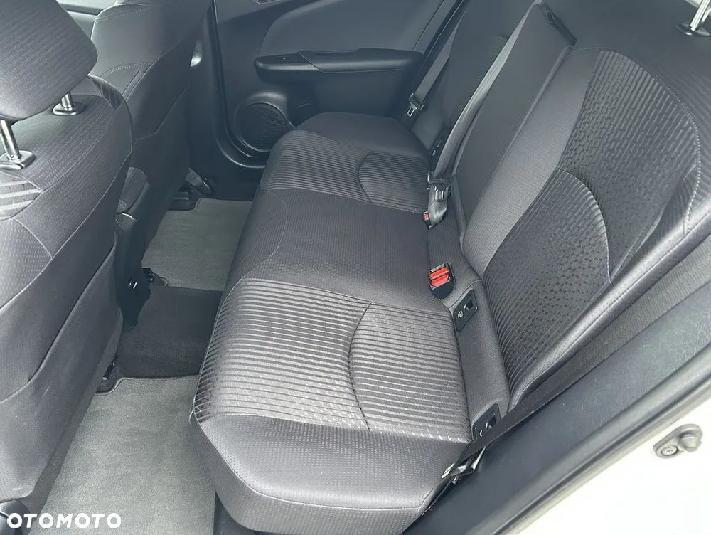 Toyota Prius Hybrid Executive - 31