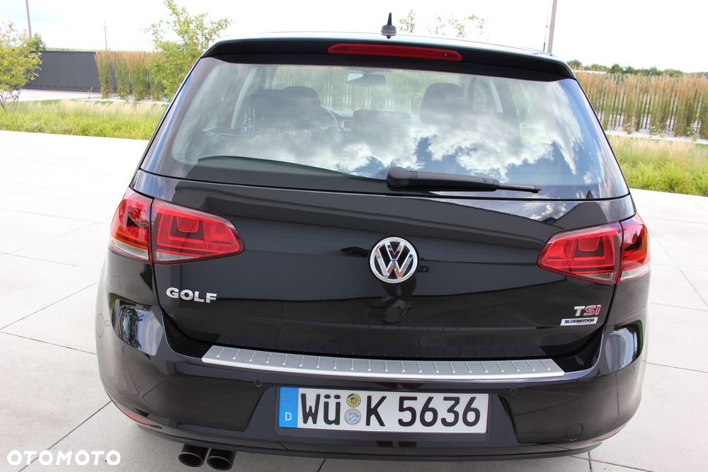 Volkswagen Golf - 6