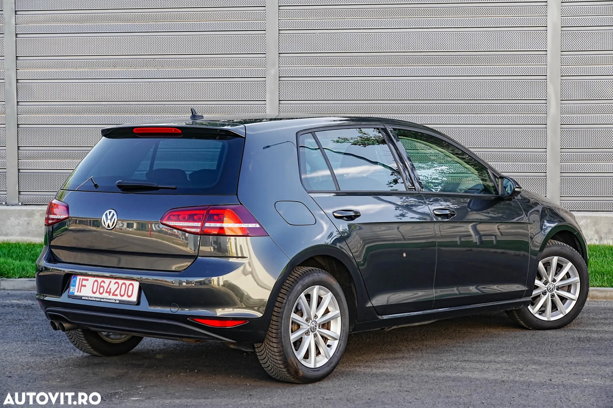 Volkswagen Golf 2.0 TDI (BlueMotion Technology) DSG Comfortline - 12