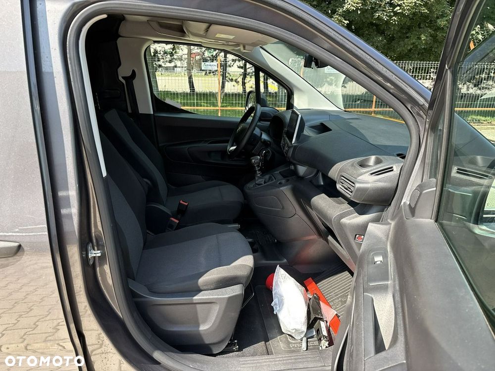 Toyota Proace City - 13