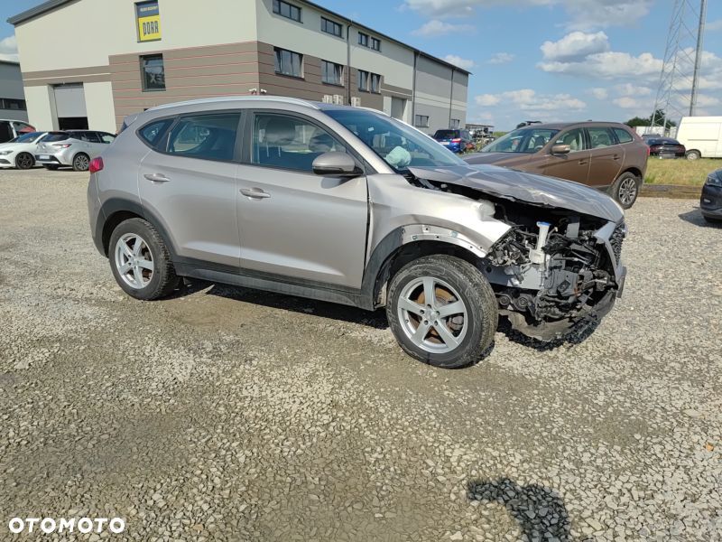 Hyundai Tucson blue 1.6 CRDi 2WD Style - 21