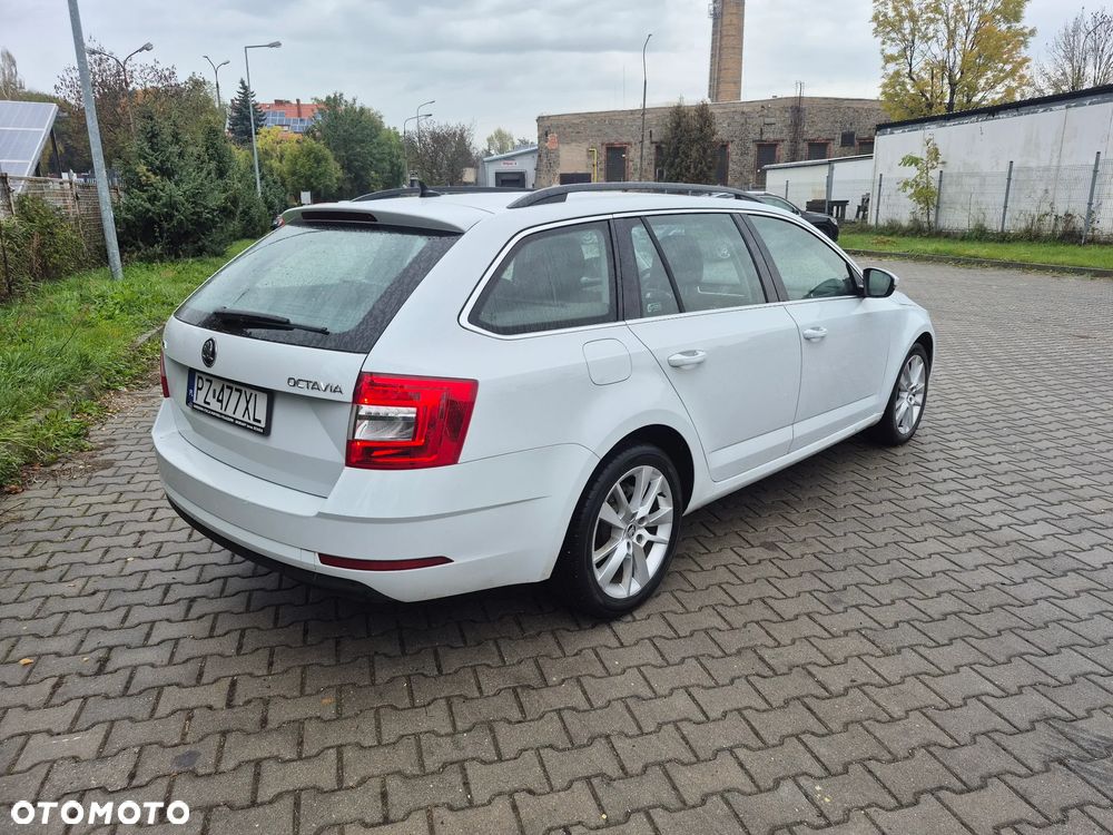 Skoda Octavia 1.5 TSI ACT Style DSG - 5