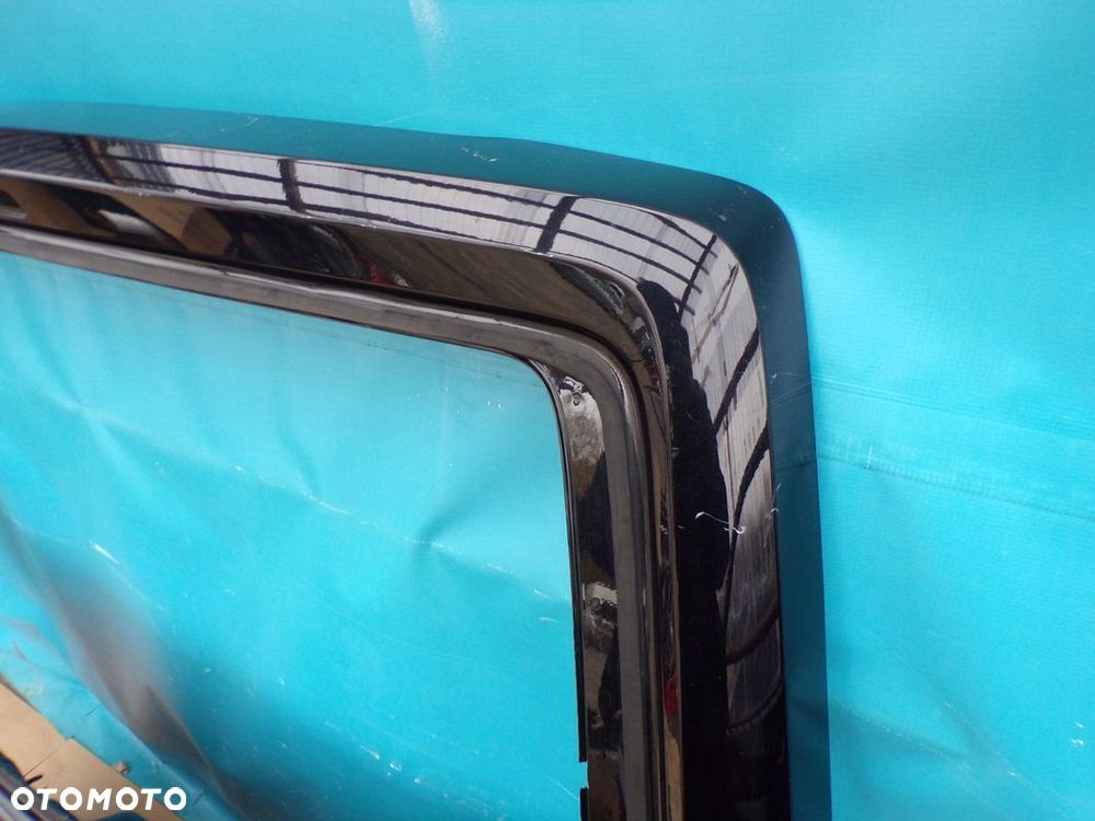 VW T6 CARAVELLE MULTIVAN 16- KLAPA TYLNA - 11