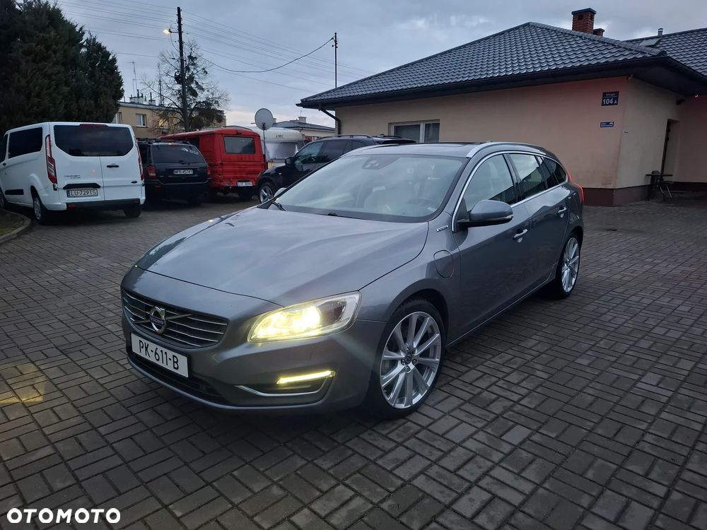 Volvo V60 D6 Twin Engine Geartronic Summum - 1