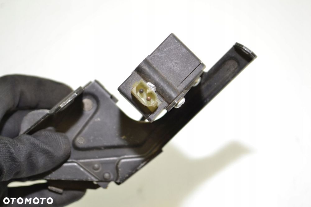 BMW E39 KOMBI ZAMEK KLAPY BAGAŻNIKA 8384069 - 4