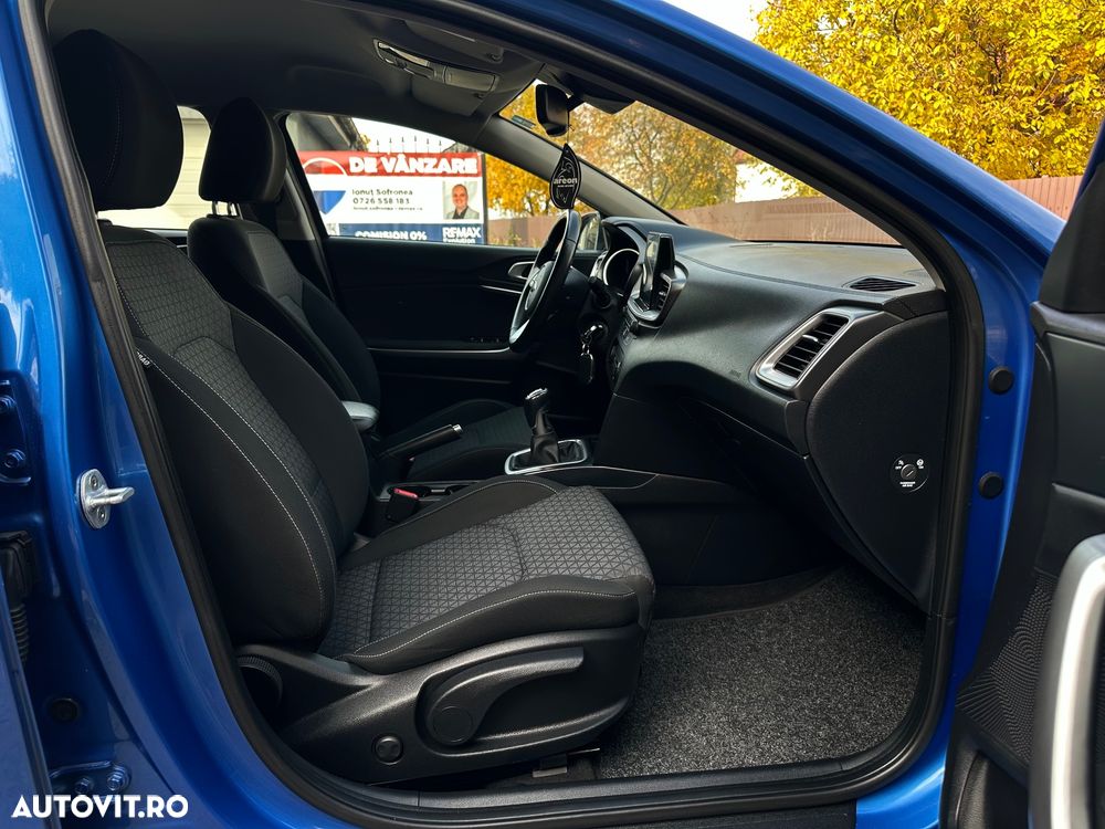 Kia Ceed - 23