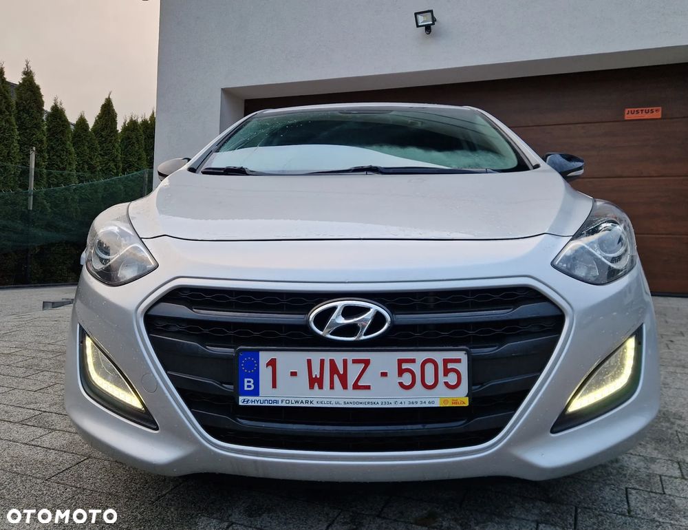 Hyundai i30 1.6 CRDI Passion Plus - 12