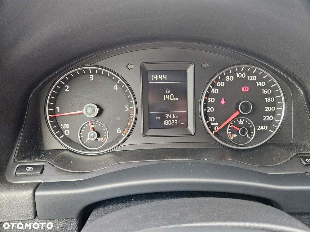 Volkswagen Golf Plus 2.0 TDI DPF Comfortline - 15