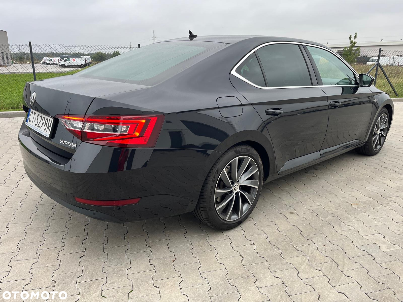 Skoda Superb 1.8 TSI L&K DSG - 4