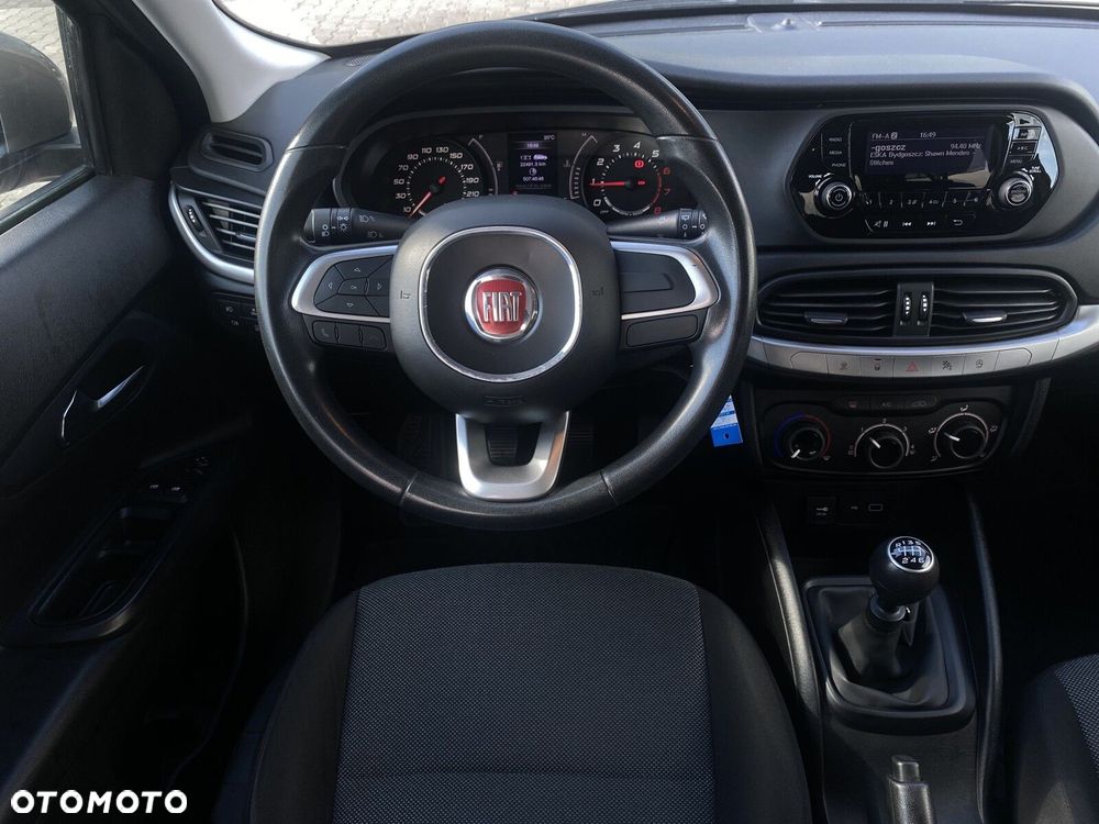 Fiat Tipo 1.4 T-Jet 16v Lounge EU6 - 11