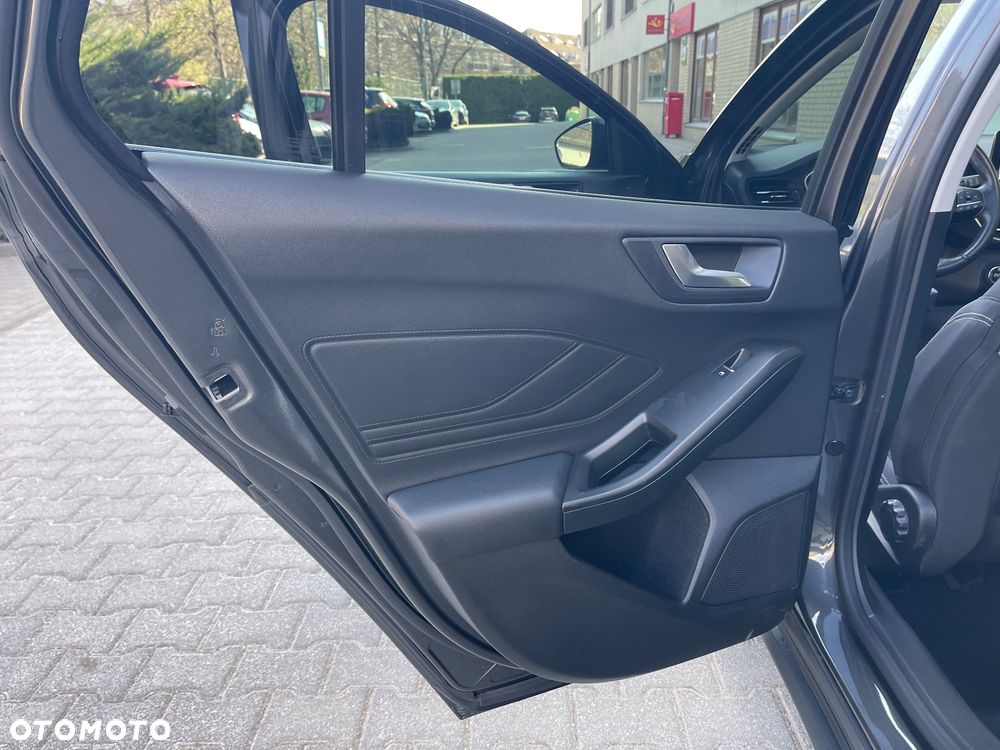 Ford Focus - 22