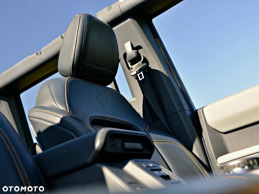 Ford Bronco - 27