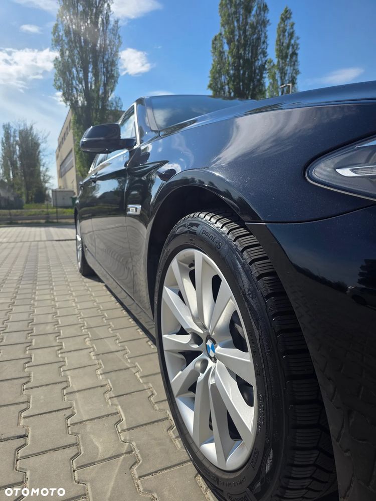 BMW Seria 5 520d Luxury Line - 11